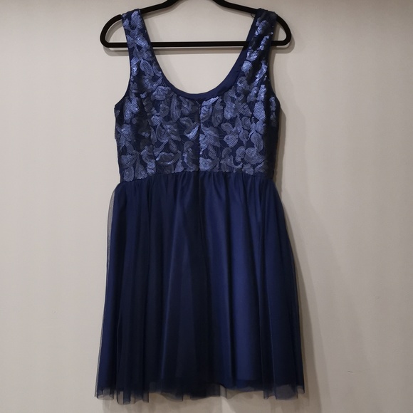 Aidan Mattox - Picture 6 of 6